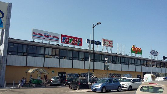 Centro Commerciale Delfino